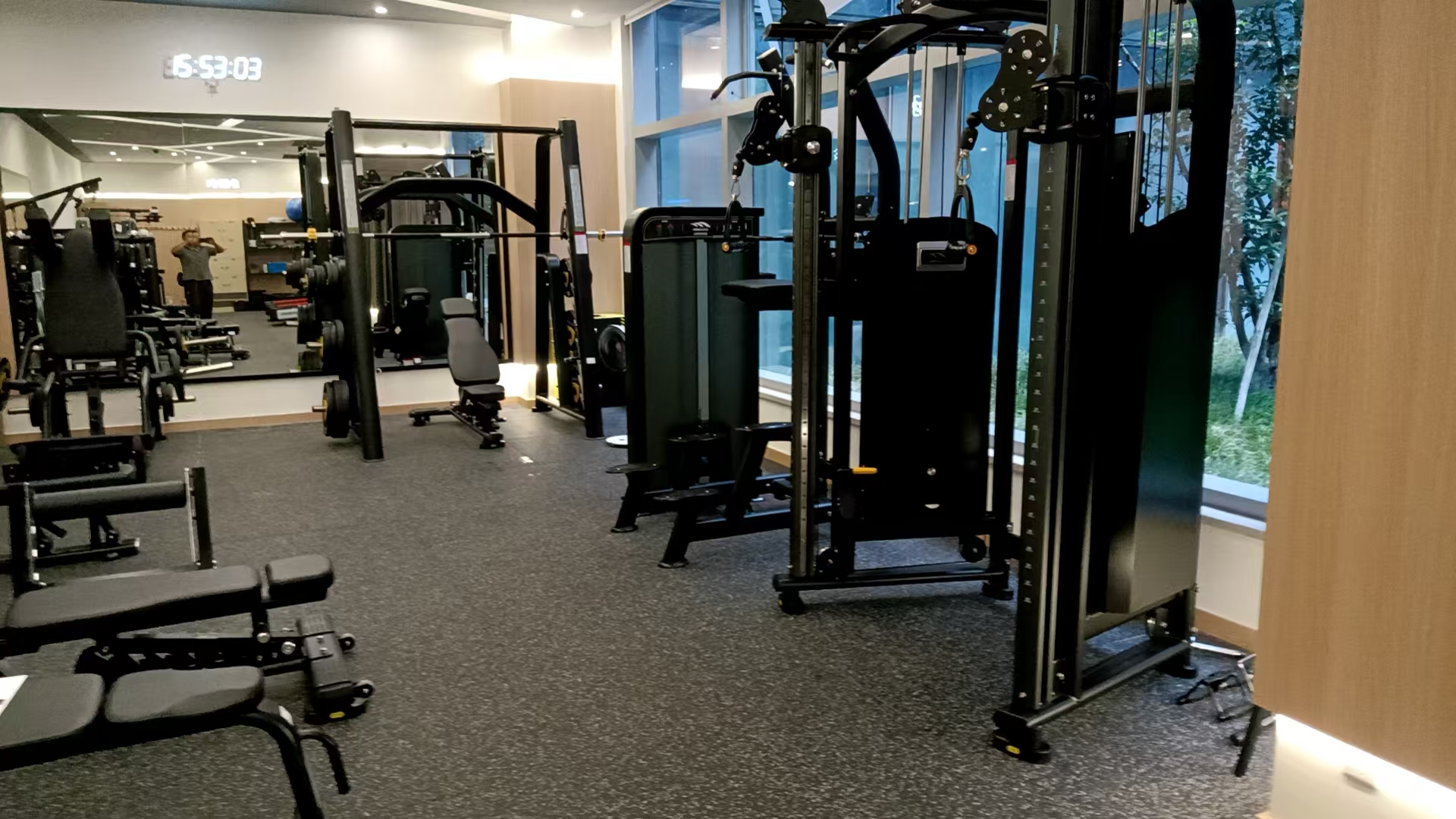 Bangkok CBD Gym 1